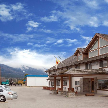 ホテル スーパー 8 バイ ウィンダム バルマウント エクステリア 写真